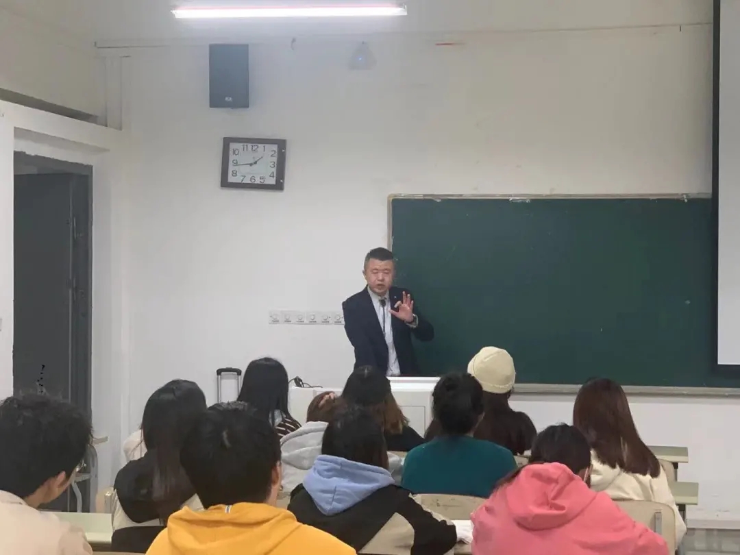 MK体育
足迹 丨 校企合作近期成果展示大盘点【9-10月】(图14) MK体育
足迹 丨 校企合作近期成果展示大盘点【9-10月】(图14)